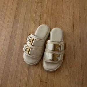 bottega Veneta slides